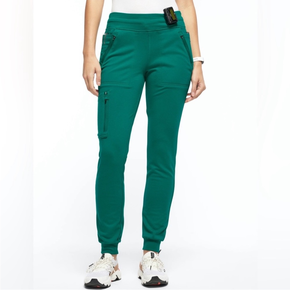 Jaannu Women's 10-Pocket Scrub Jogger Hunter Green S